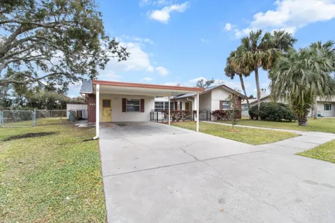 512 PARADISE POINT