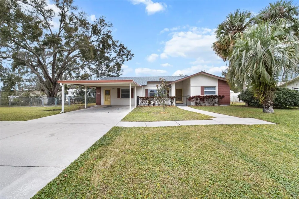 512 PARADISE POINT Crystal River, FL 34429