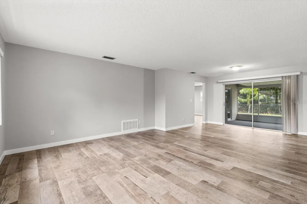 512 PARADISE POINT Crystal River, FL 34429