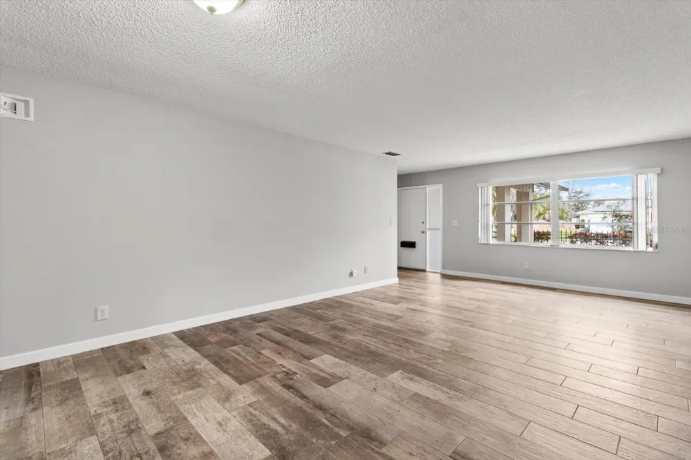 512 PARADISE POINT Crystal River, FL 34429