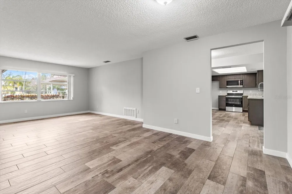 512 PARADISE POINT Crystal River, FL 34429