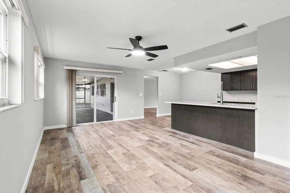 512 PARADISE POINT Crystal River, FL 34429