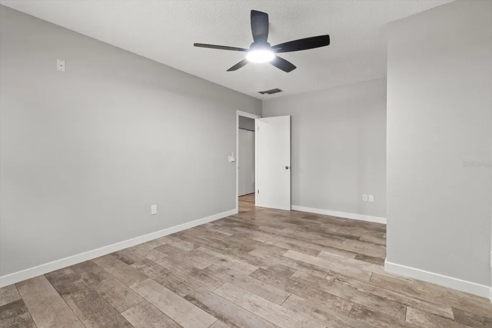 512 PARADISE POINT Crystal River, FL 34429