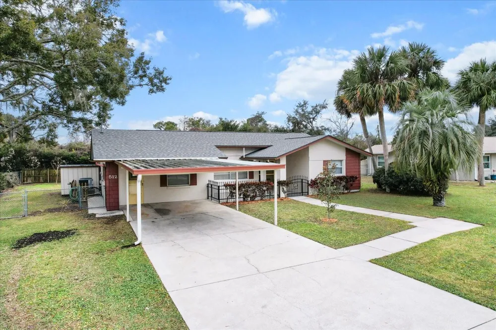 512 PARADISE POINT Crystal River, FL 34429