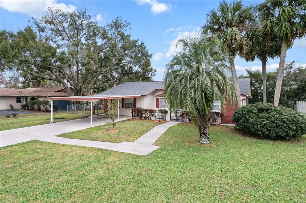 512 PARADISE POINT Crystal River, FL 34429