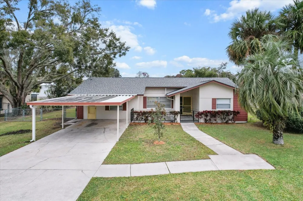 512 PARADISE POINT Crystal River, FL 34429
