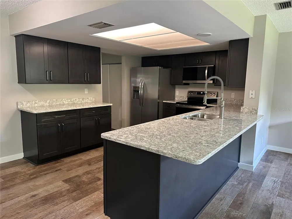 512 PARADISE POINT Crystal River, FL 34429