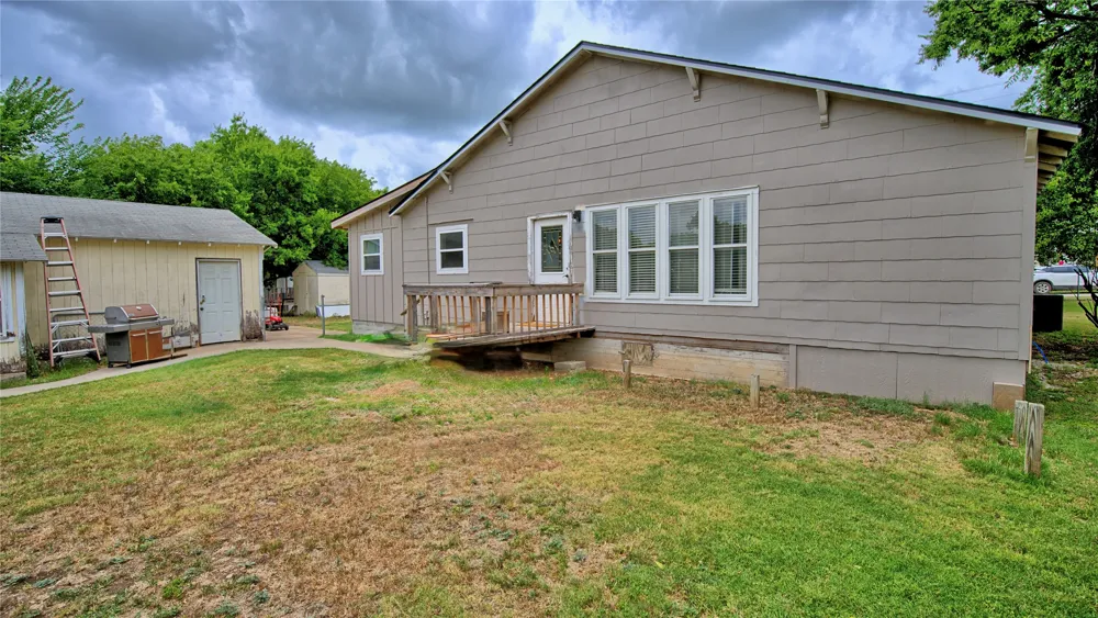 301 Spring Street Forestburg, TX 76239