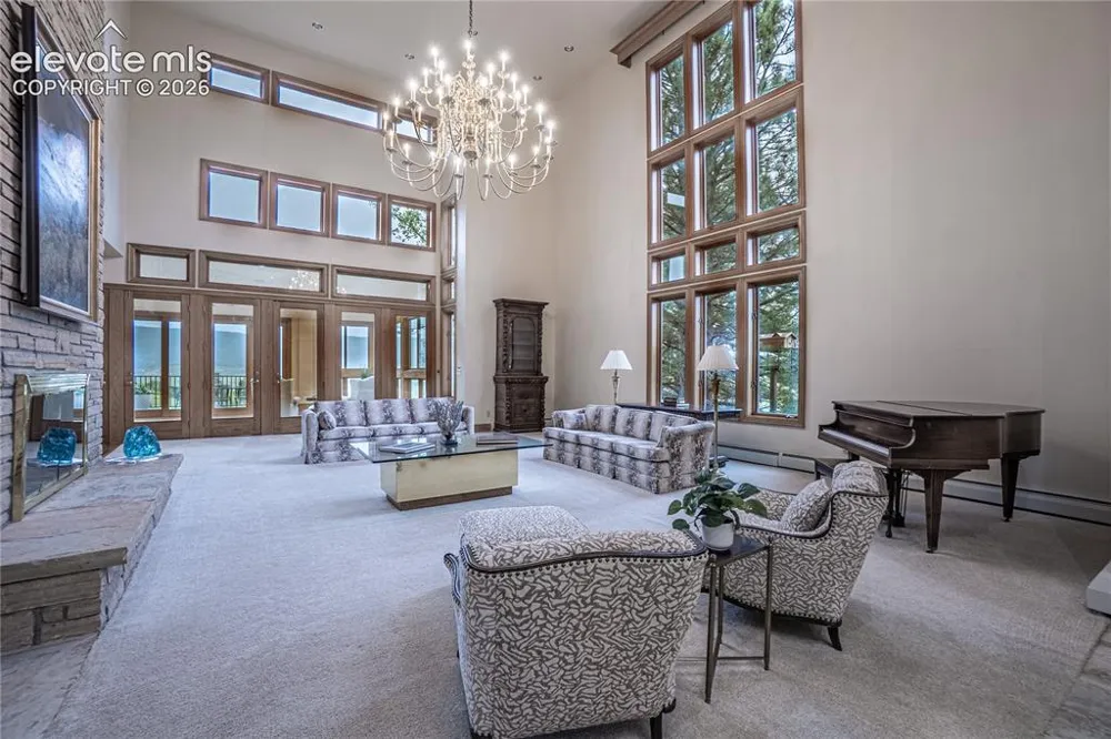 3282 Tomah Road Larkspur, CO 80118