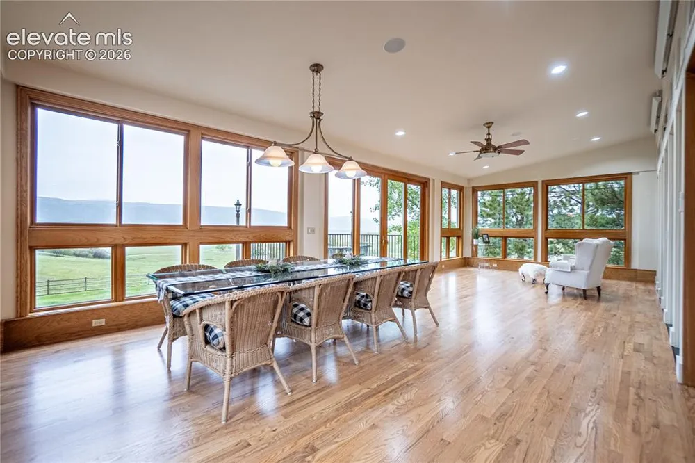 3282 Tomah Road Larkspur, CO 80118