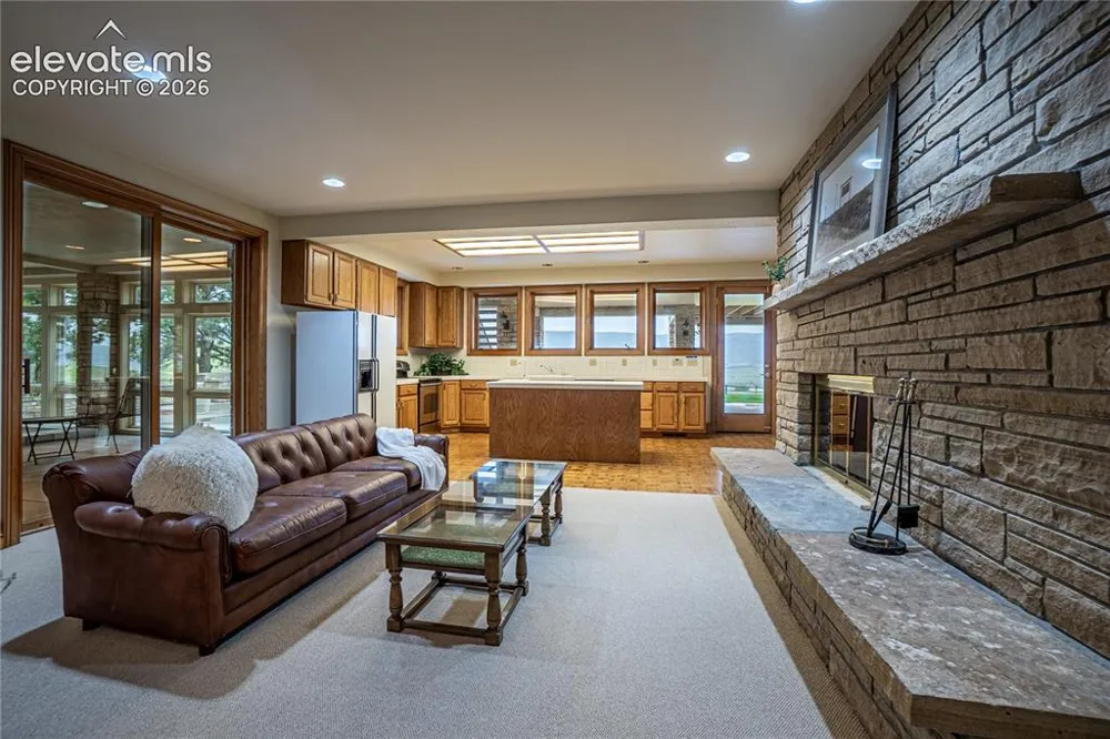 3282 Tomah Road Larkspur, CO 80118