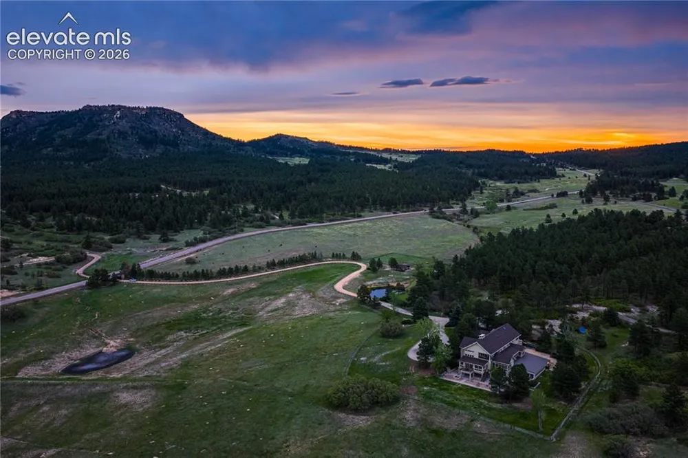 3282 Tomah Road Larkspur, CO 80118