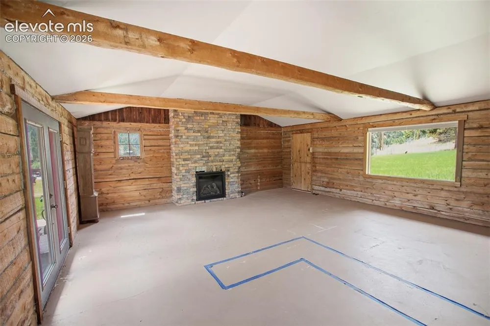 11155 3rd Avenue Woodland Park, CO 80863