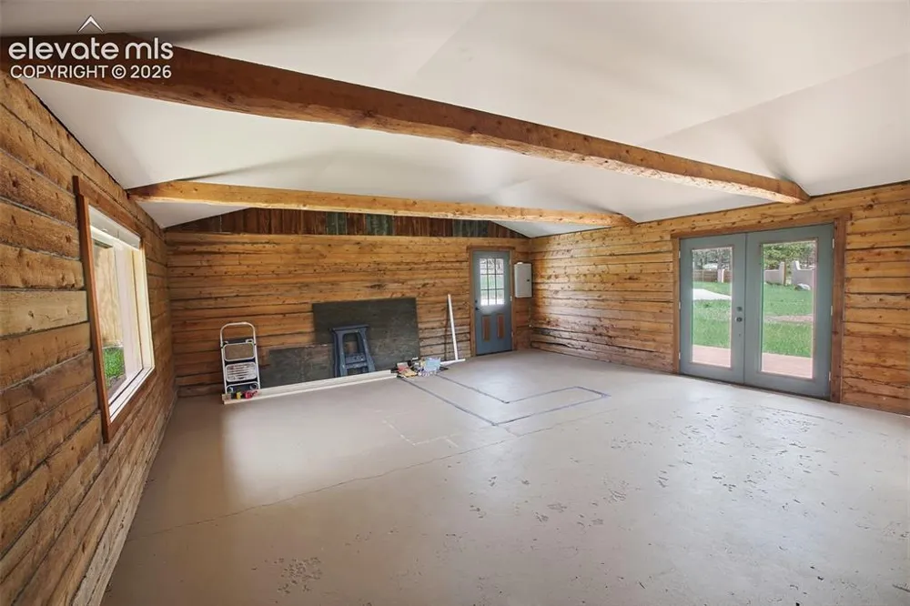 11155 3rd Avenue Woodland Park, CO 80863
