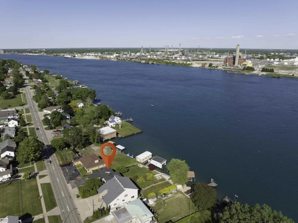 2970 Military Street Port Huron City, MI 48060