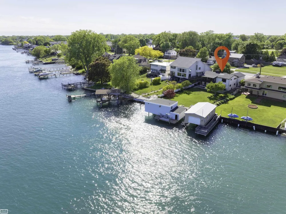 2970 Military Street Port Huron City, MI 48060