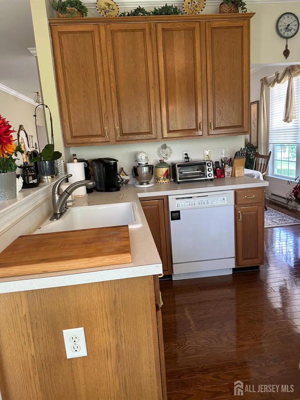 17 Burholme Drive Hamilton, NJ 08691