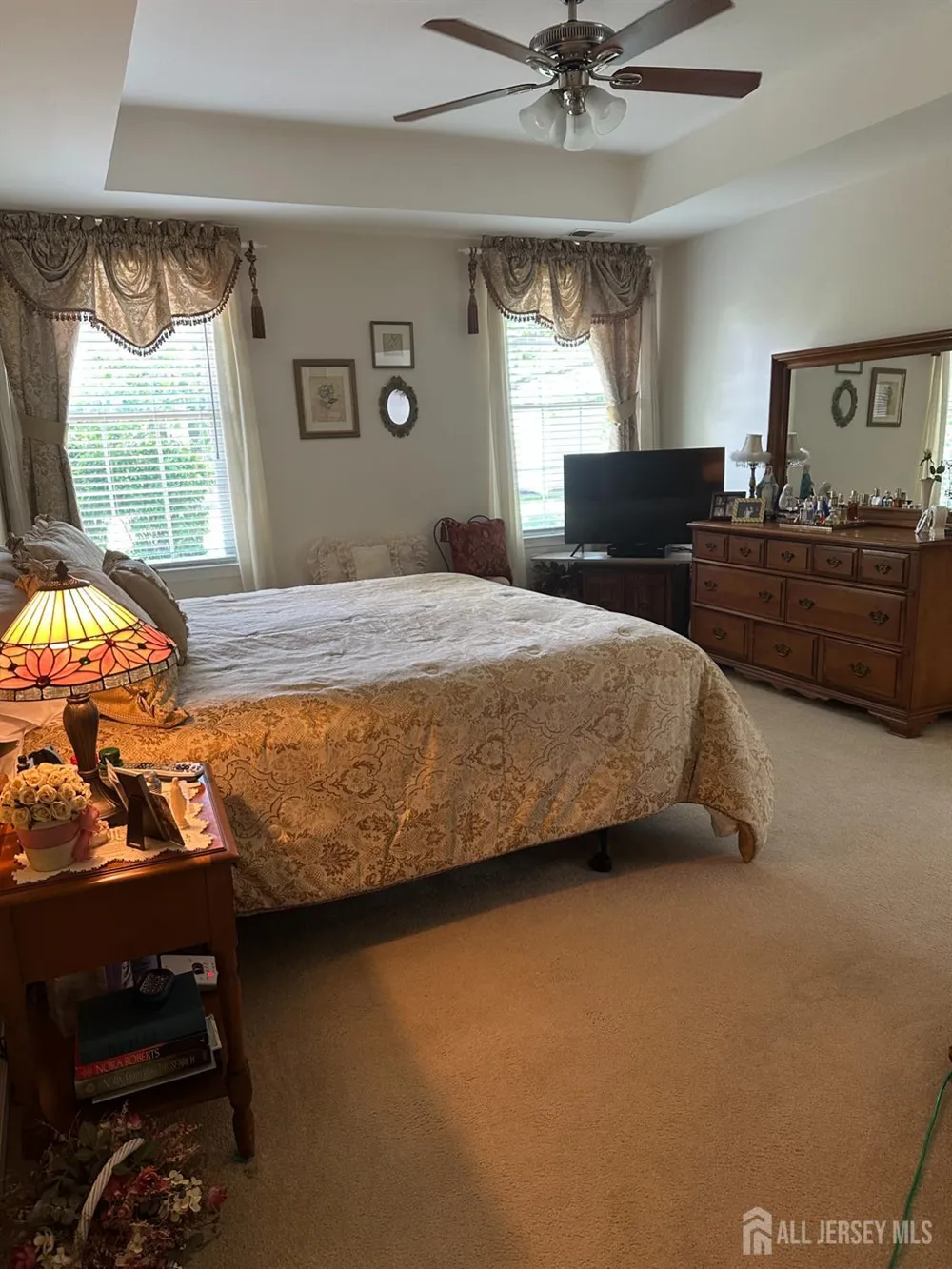 17 Burholme Drive Hamilton, NJ 08691