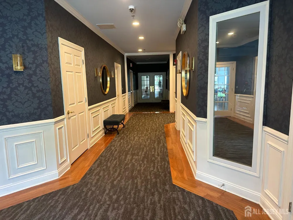 17 Burholme Drive Hamilton, NJ 08691