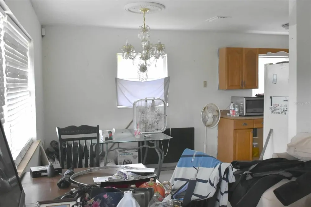 907 PINE STREET Immokalee, FL 34142