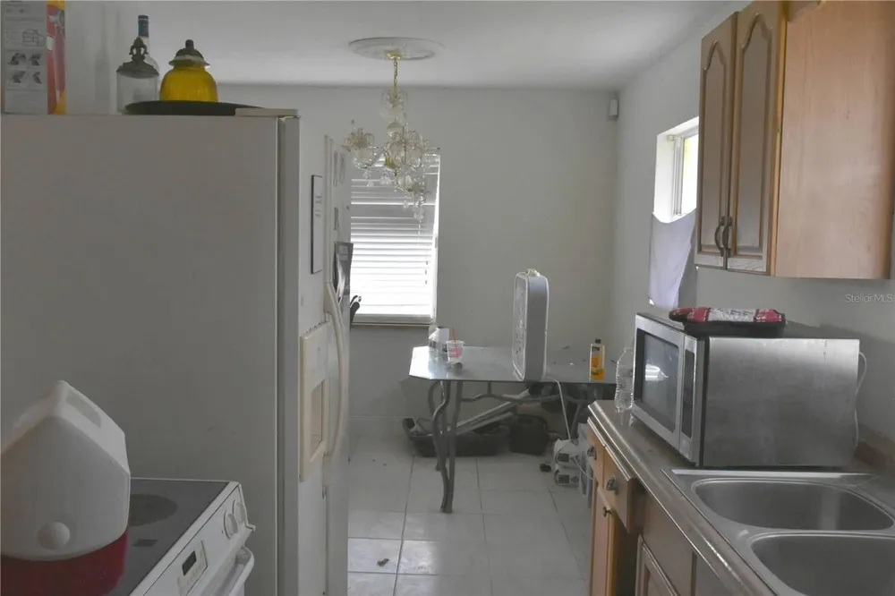 907 PINE STREET Immokalee, FL 34142