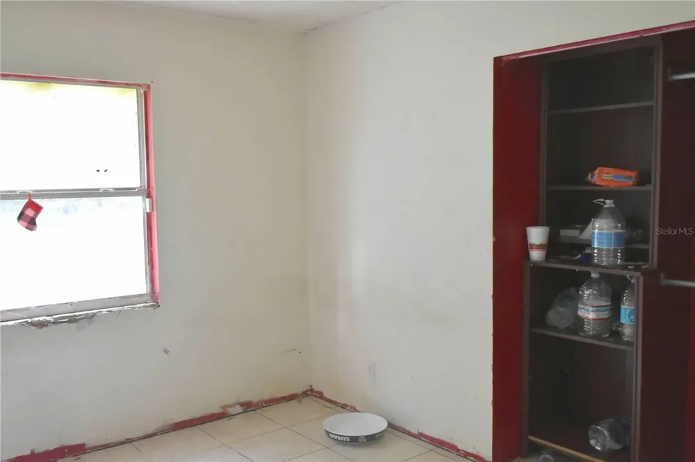 907 PINE STREET Immokalee, FL 34142