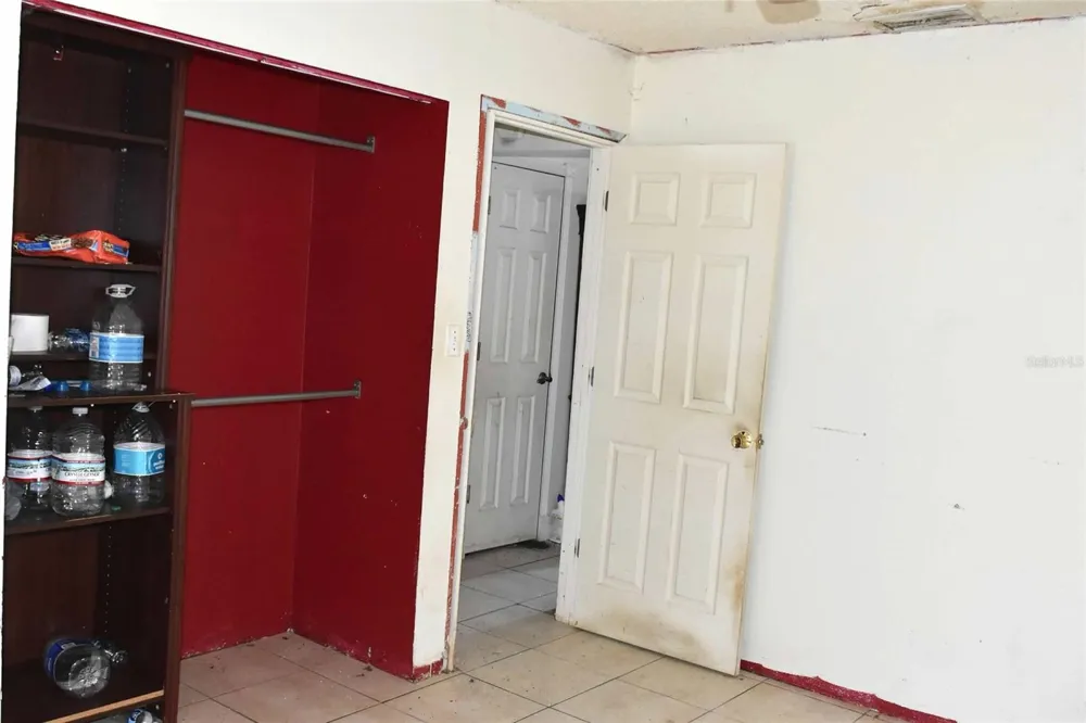 907 PINE STREET Immokalee, FL 34142