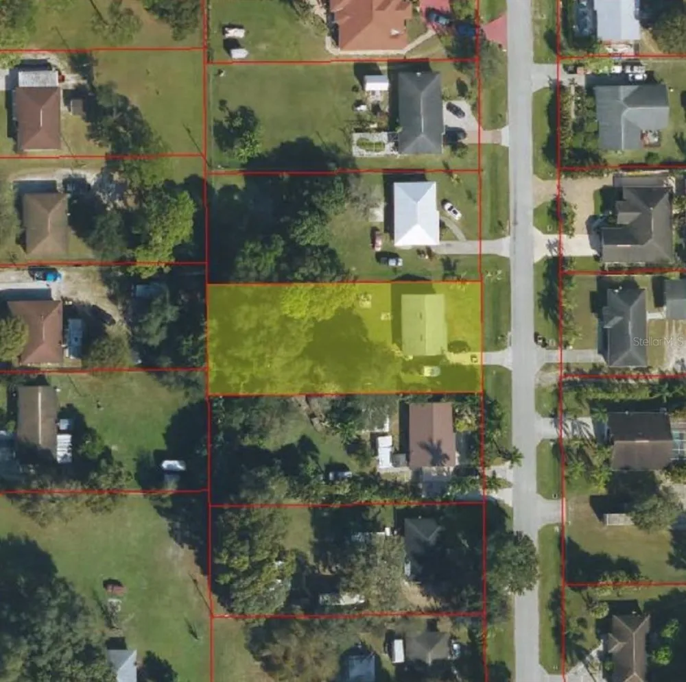 907 PINE STREET Immokalee, FL 34142