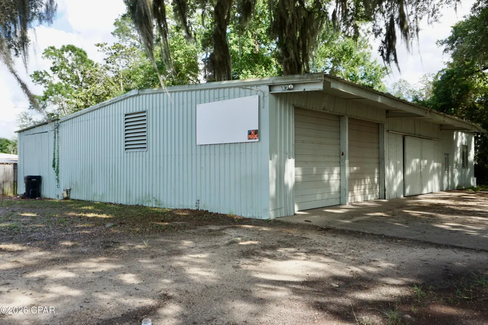 13 S Bolivar Street Chattahoochee, FL 32324