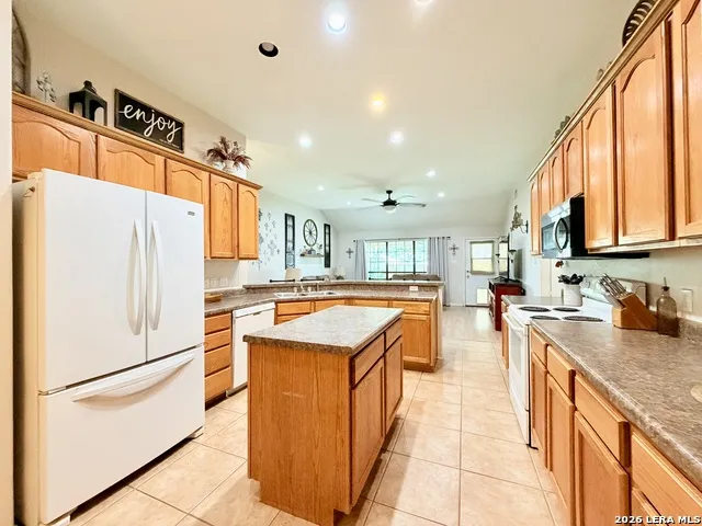 308 Bunker Hill Pleasanton, TX 78064