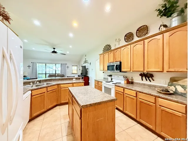 308 Bunker Hill Pleasanton, TX 78064
