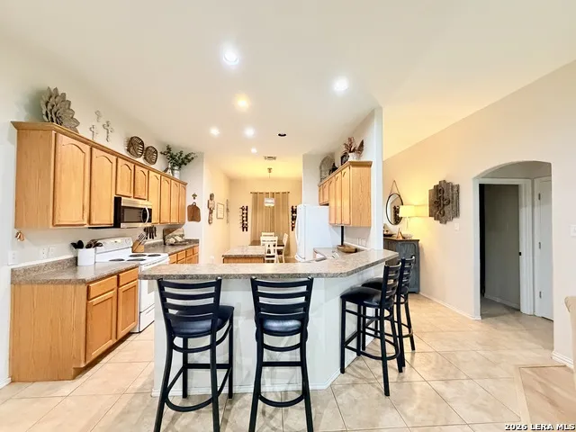 308 Bunker Hill Pleasanton, TX 78064