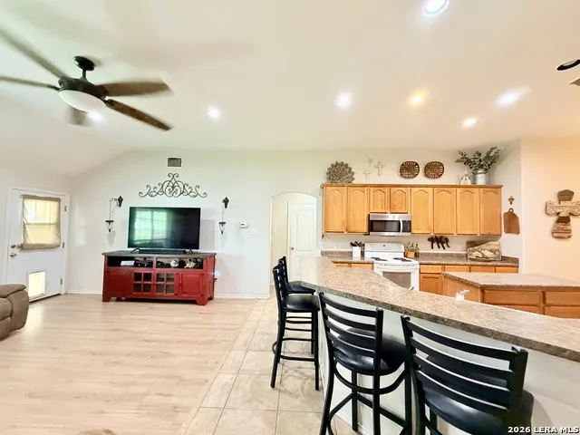 308 Bunker Hill Pleasanton, TX 78064