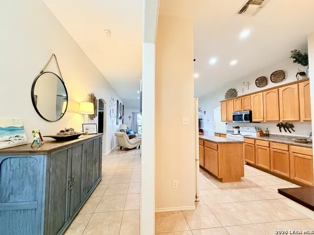 308 Bunker Hill Pleasanton, TX 78064