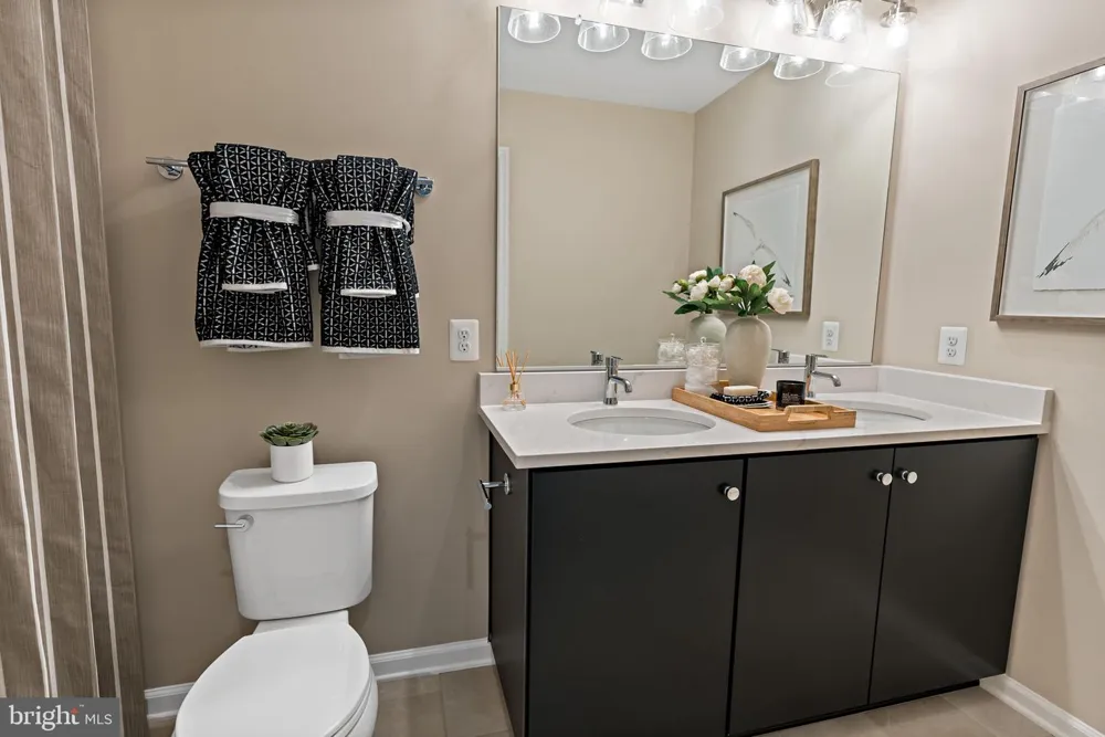ARMISTEAD PLACE #CARNEGIE II Charles Town, WV 25414