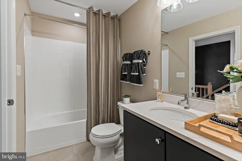ARMISTEAD PLACE #CARNEGIE II Charles Town, WV 25414