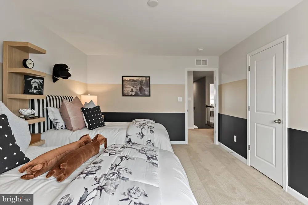 ARMISTEAD PLACE #CARNEGIE II Charles Town, WV 25414
