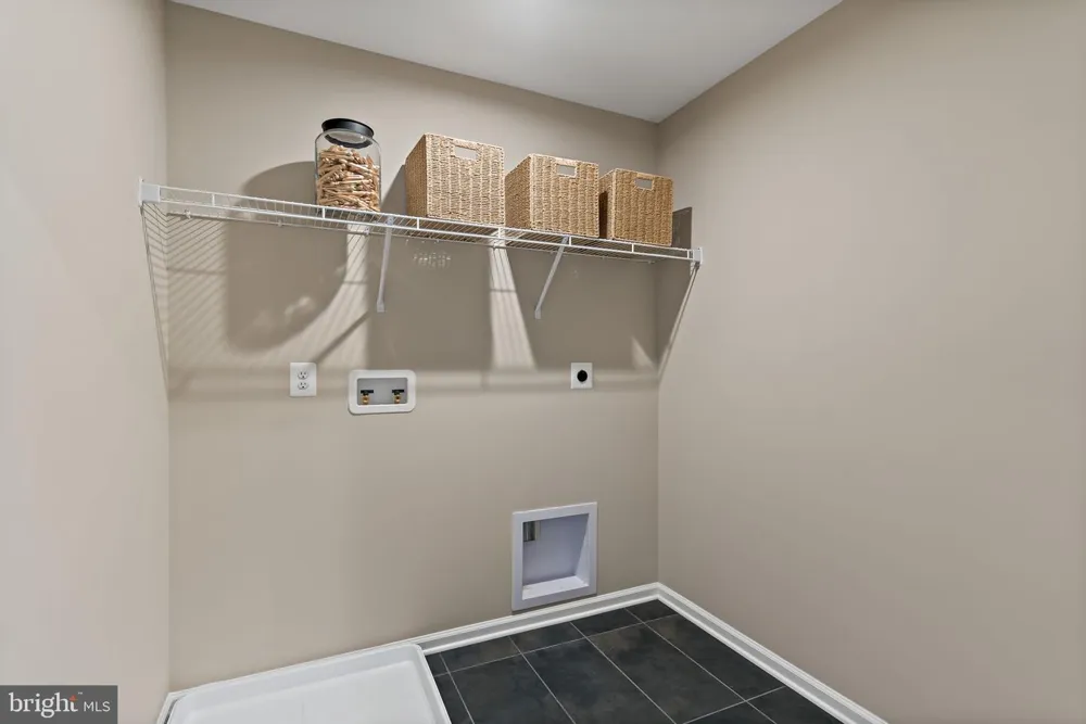 ARMISTEAD PLACE #CARNEGIE II Charles Town, WV 25414