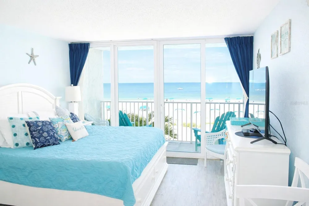 9980 GULF BOULEVARD #318 Treasure Island, FL 33706