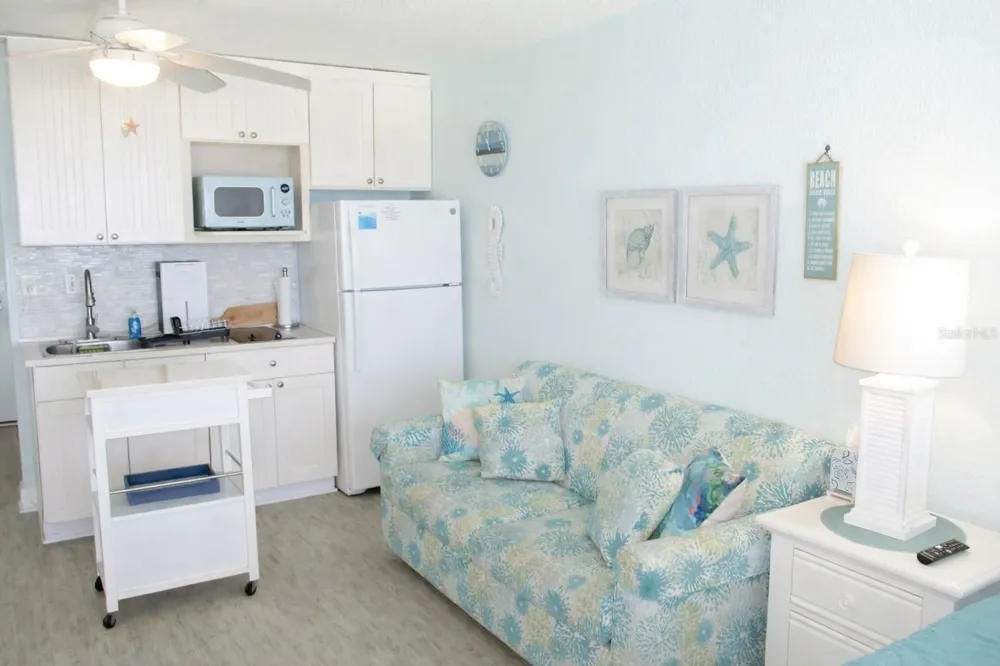 9980 GULF BOULEVARD #318 Treasure Island, FL 33706