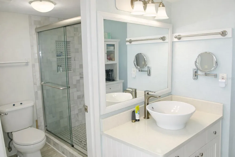 9980 GULF BOULEVARD #318 Treasure Island, FL 33706