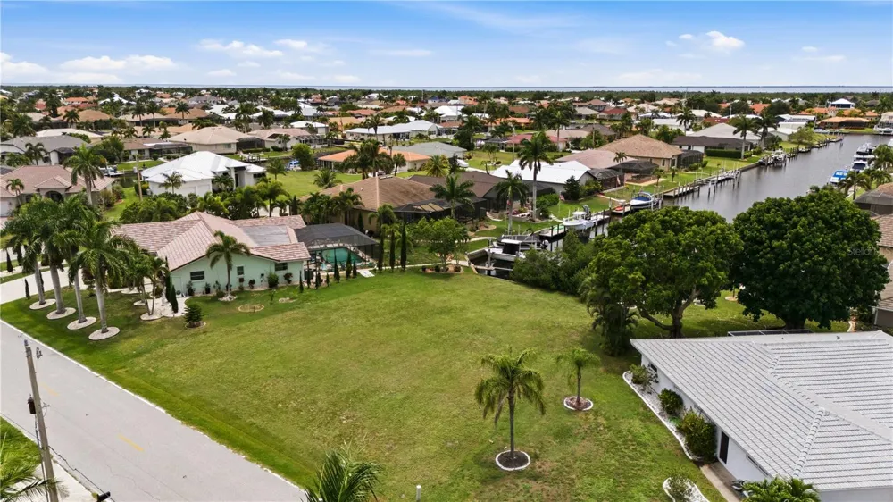 1121 CORONADO DRIVE Punta Gorda, FL 33950