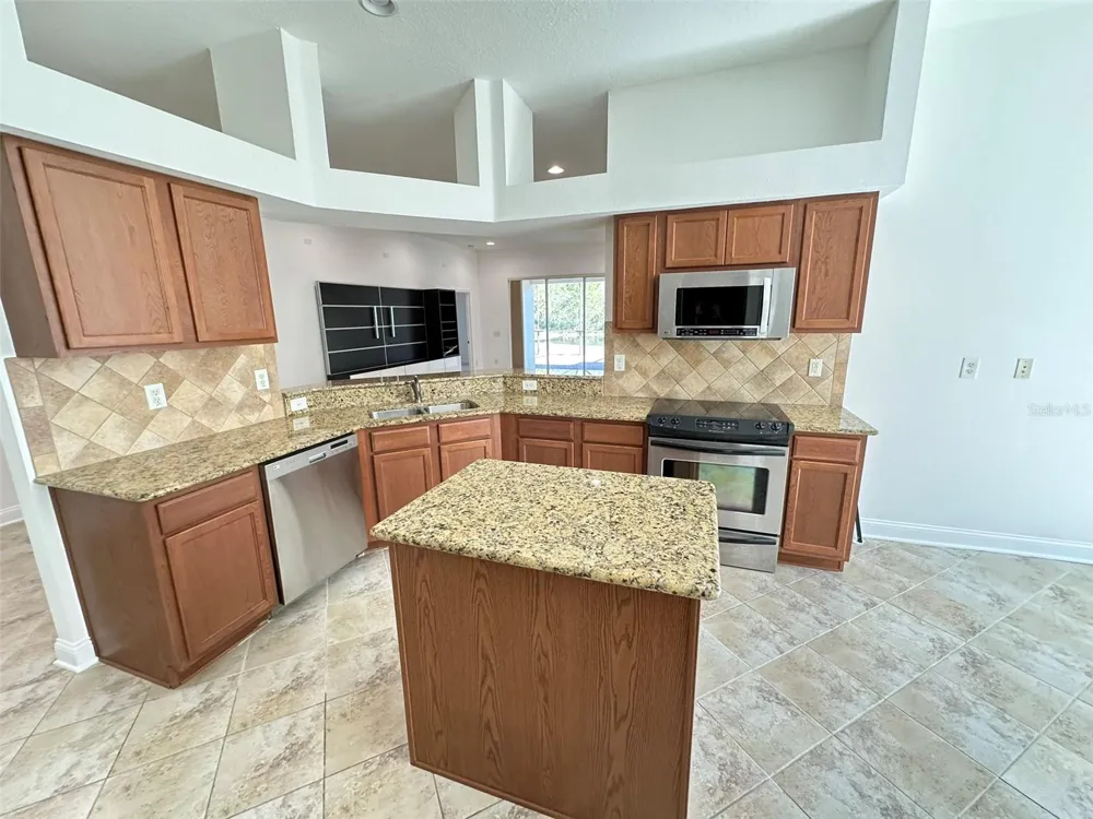 8120 TURKEY HILL COURT Tampa, FL 33647