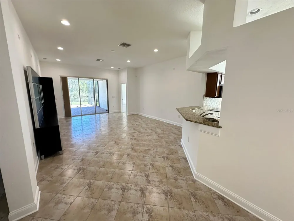 8120 TURKEY HILL COURT Tampa, FL 33647