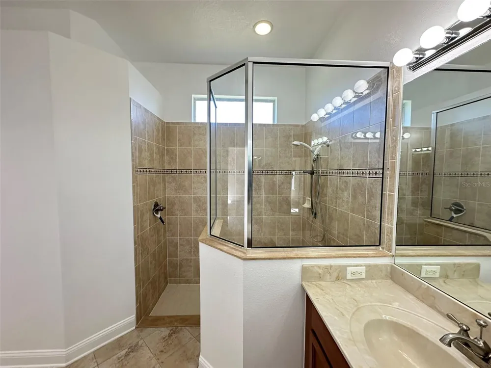 8120 TURKEY HILL COURT Tampa, FL 33647