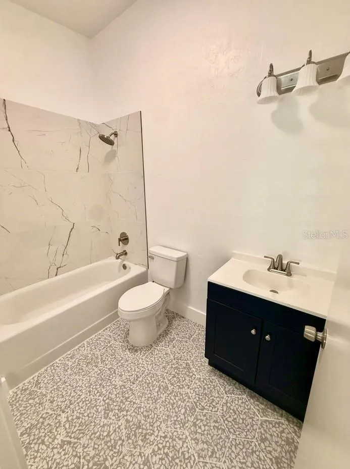 7020 SW 45TH AVENUE Gainesville, FL 32608