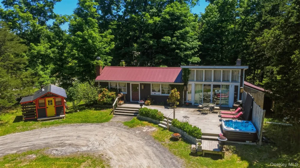 5 - 7 Downer Lane Woodstock, NY 12498