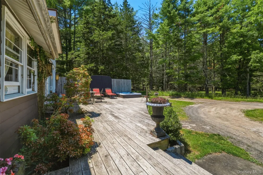 5 - 7 Downer Lane Woodstock, NY 12498