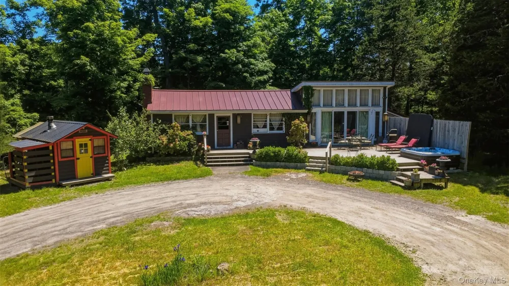 5 - 7 Downer Lane Woodstock, NY 12498