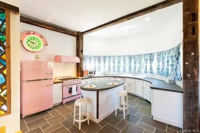 5 - 7 Downer Lane Woodstock, NY 12498